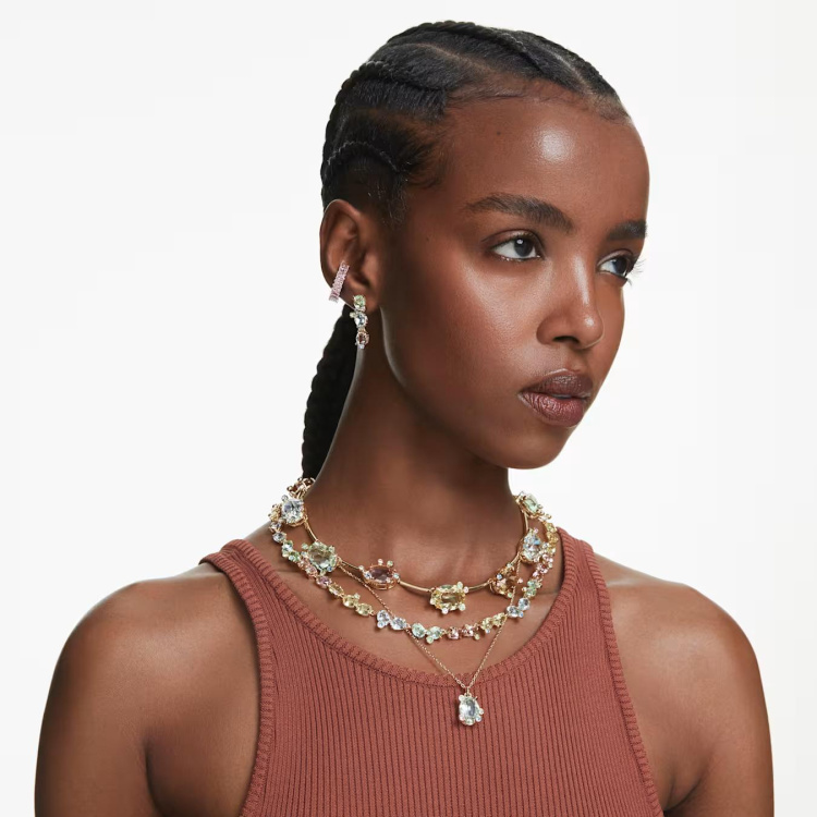 Gema drop earrings Asymmetrical design, Mixed cuts, Multicolored, Gold-tone plated